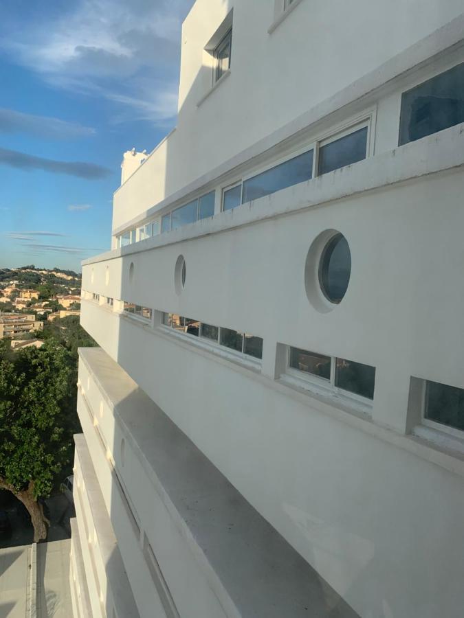 Élégant Studio Dans Batiment Historique Saint-Tropez Esterno foto